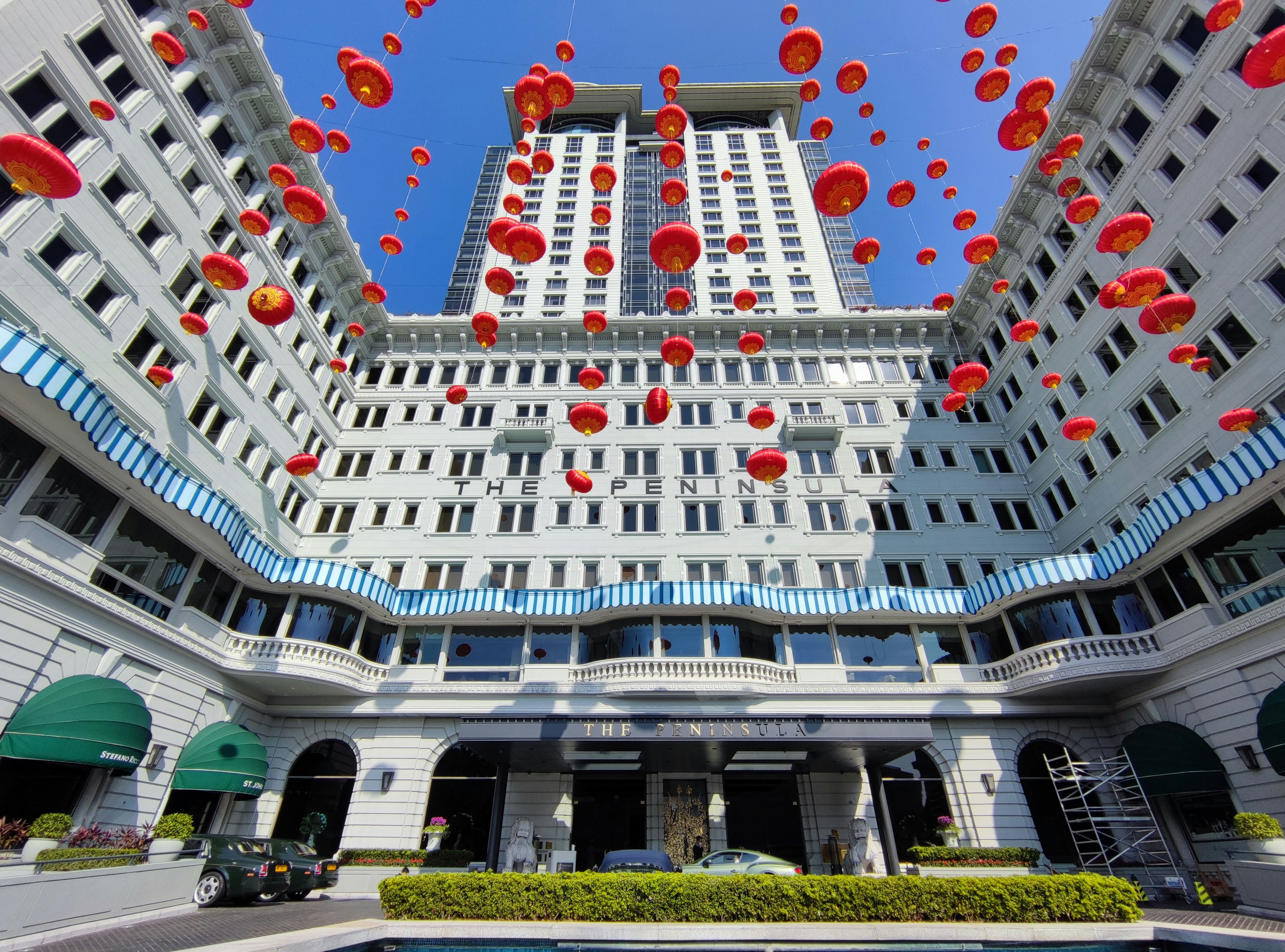 the peninsula hotel hong kong decorated with chinese lanterns
